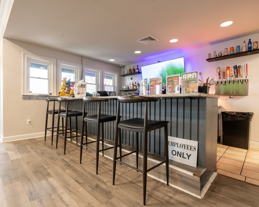 Clubhouse Bar